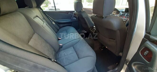 Mercedes E 230 1996, 386,200 km - 2.3 l - Bakı