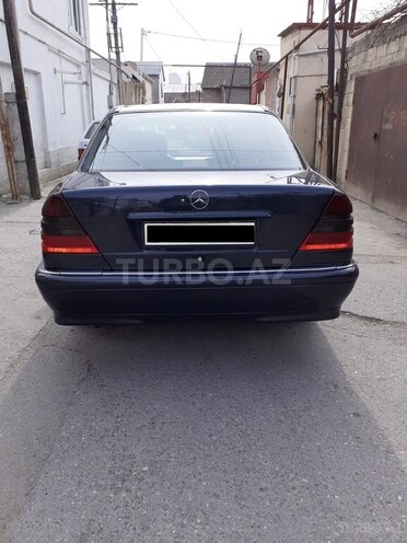 Mercedes C 180 2000, 300,000 km - 1.8 l - Bakı