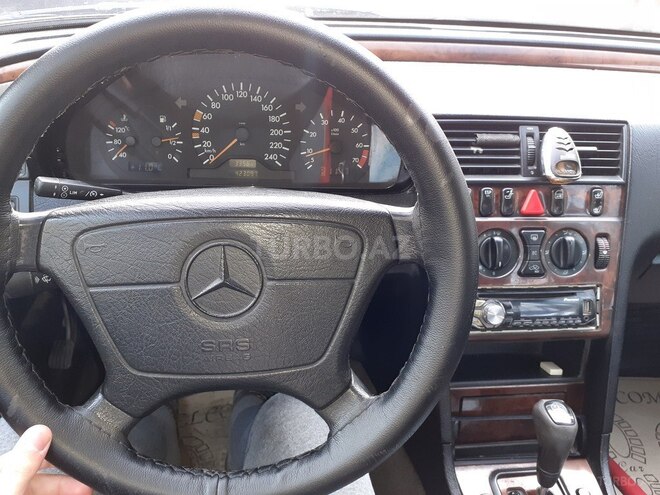 Mercedes C 180 2000, 300,000 km - 1.8 l - Bakı