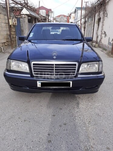 Mercedes C 180 2000, 300,000 km - 1.8 l - Bakı