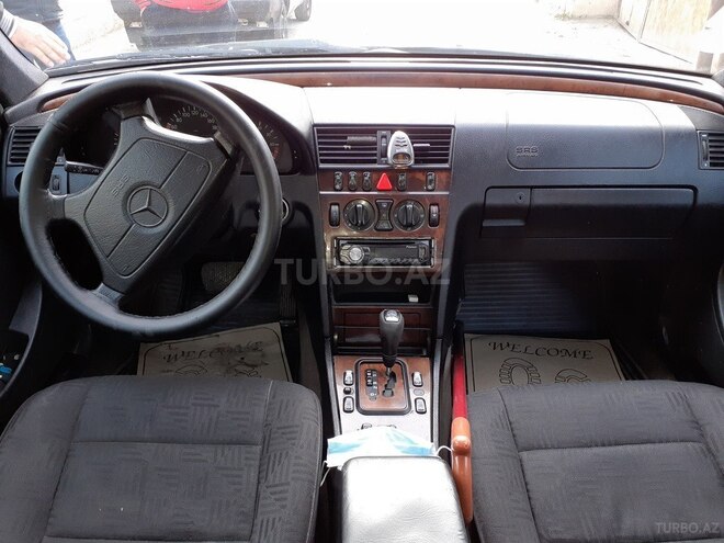 Mercedes C 180 2000, 300,000 km - 1.8 l - Bakı
