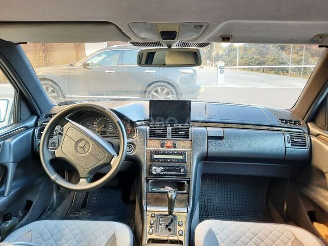 Mercedes E 200 1998, 311,500 km - 2.0 л - Bakı