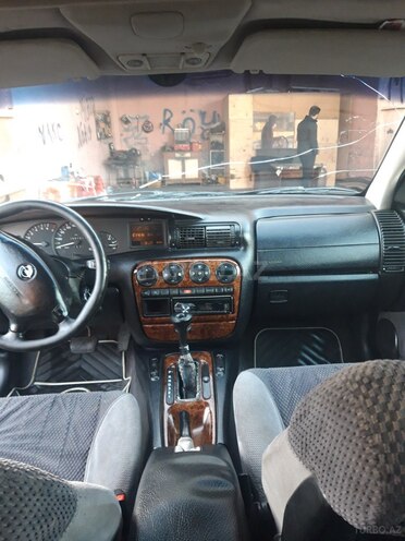 Opel Omega 1998, 555,555 km - 2.0 l - Gəncə