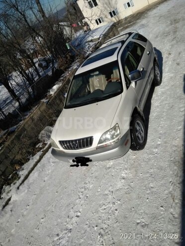 Lexus RX 300 2002, 211,000 km - 3.0 l - Qusar