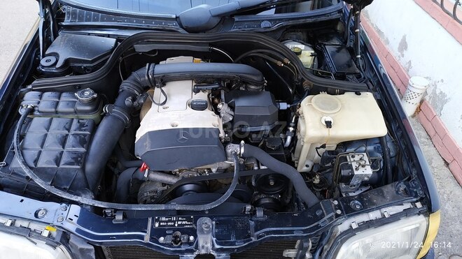 Mercedes C 200 1997, 420,000 km - 2.0 l - Bakı