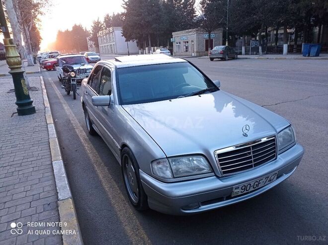 Mercedes C 240 1997, 320,000 km - 2.4 l - Ağstafa