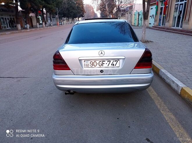 Mercedes C 240 1997, 320,000 km - 2.4 l - Ağstafa