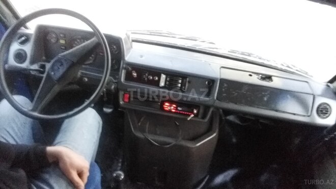 Mercedes 208 D 1991, 668,473 km - 2.9 l - Kürdəmir