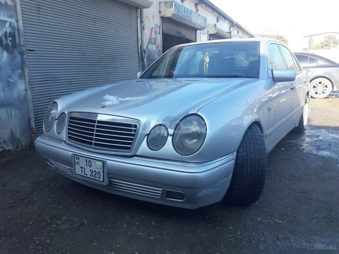 Mercedes E 320 1996, 256,325 km - 3.2 l - Bakı