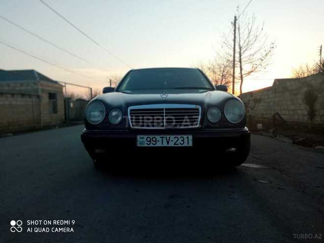 Mercedes E 240 1998, 215,200 km - 2.2 l - Beyləqan