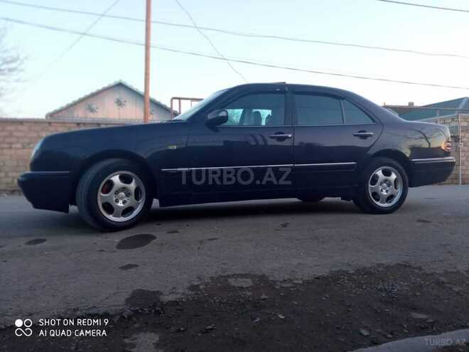 Mercedes E 240 1998, 215,200 km - 2.2 l - Beyləqan