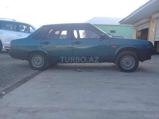 LADA (VAZ) 21099 2000, 400,000 km - 1.5 l - Saatlı