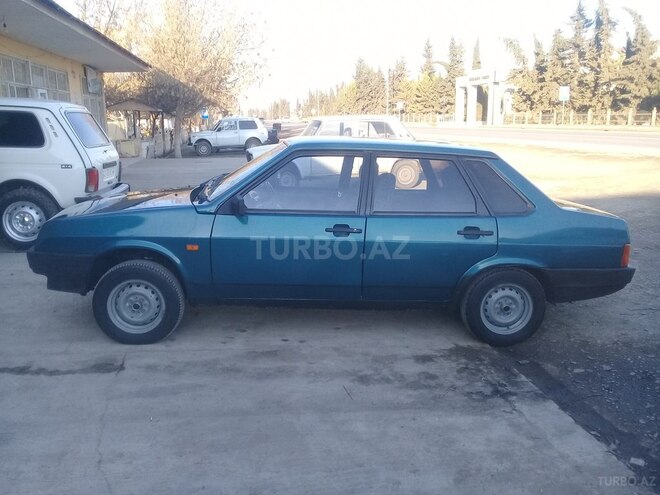 LADA (VAZ) 21099 2000, 400,000 km - 1.5 l - Saatlı