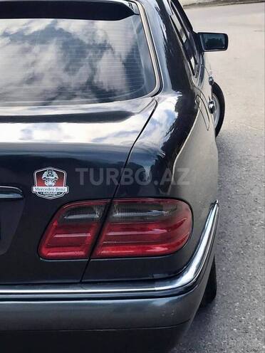 Mercedes E 240 1998, 330,000 km - 2.4 l - Bakı