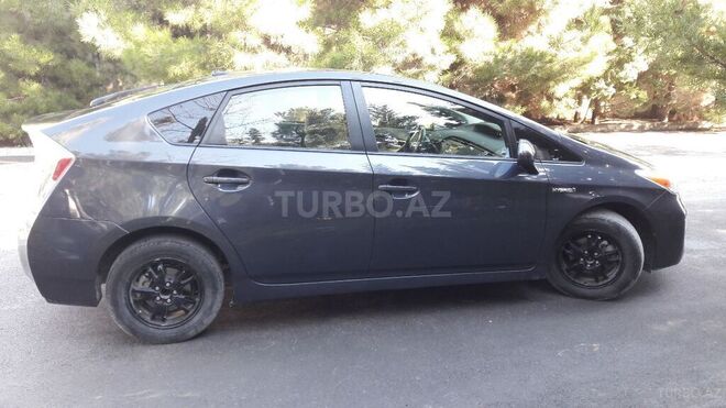 Toyota Prius 2014, 200,000 km - 1.8 l - Bakı