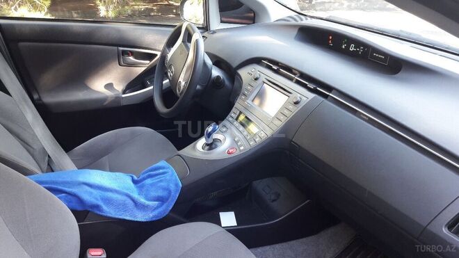 Toyota Prius 2014, 200,000 km - 1.8 l - Bakı