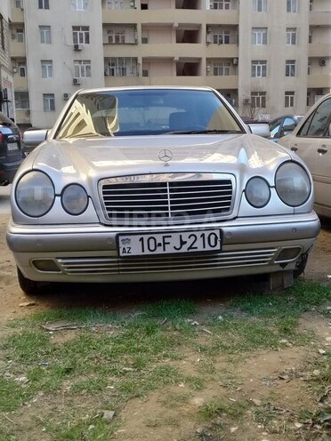 Mercedes E 240 1999, 341,000 km - 2.4 л - Bakı