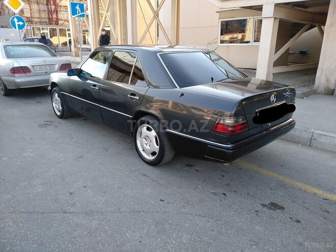 Mercedes E 250 1992, 743,000 km - 2.5 l - Bakı