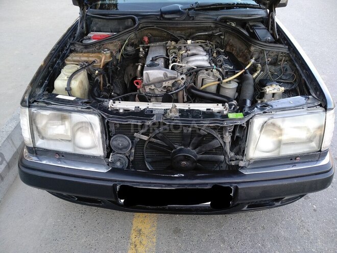 Mercedes E 250 1992, 743,000 km - 2.5 l - Bakı