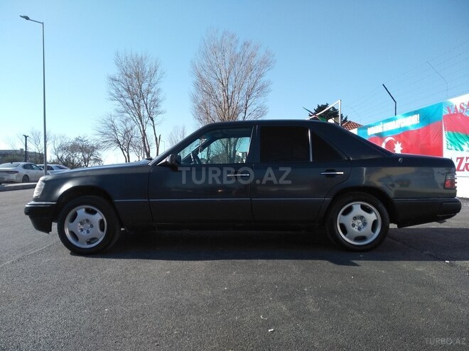 Mercedes E 250 1992, 743,000 km - 2.5 l - Bakı