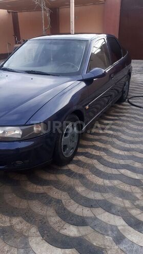 Opel Vectra 1999, 301,000 km - 2.0 l - Bakı