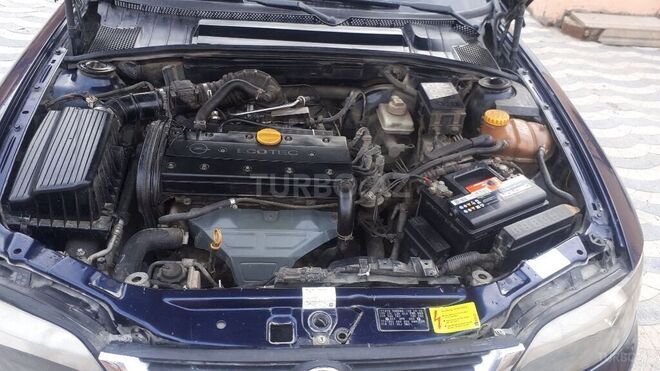 Opel Vectra 1999, 301,000 km - 2.0 l - Bakı