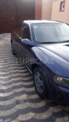 Opel Vectra 1999, 301,000 km - 2.0 l - Bakı