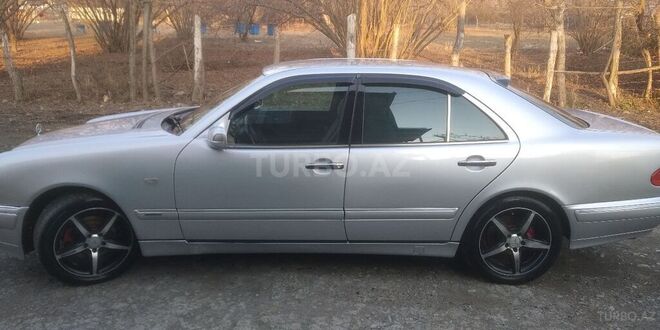 Mercedes E 280 1996, 390,000 km - 2.8 l - Balakən