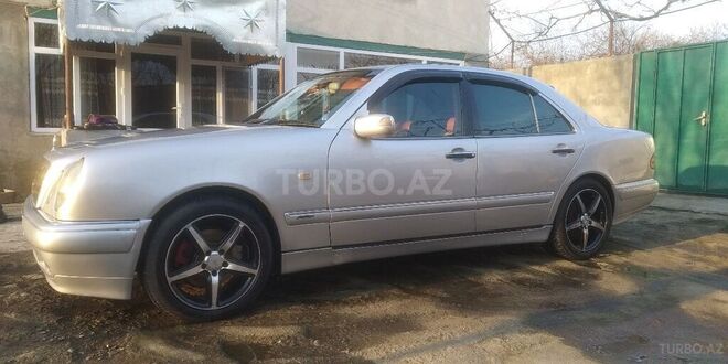 Mercedes E 280 1996, 390,000 km - 2.8 l - Balakən