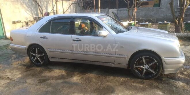 Mercedes E 280 1996, 390,000 km - 2.8 l - Balakən