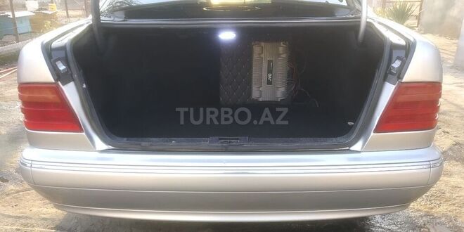 Mercedes E 280 1996, 390,000 km - 2.8 l - Balakən