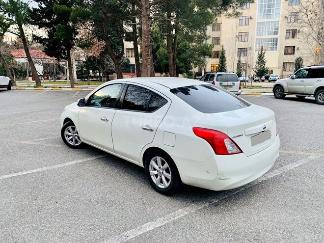 Nissan Sunny 2013, 155,000 km - 1.5 l - Bakı