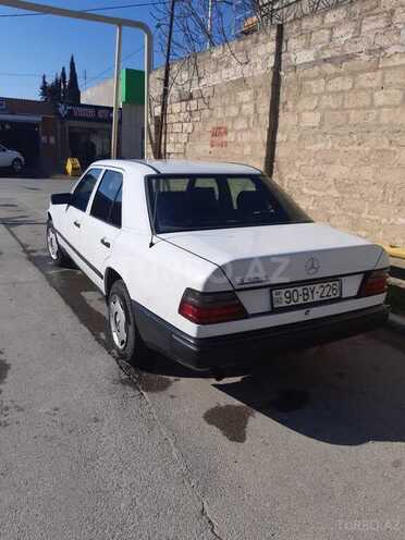 Mercedes E 230 1988, 424,313 km - 2.3 l - Bakı