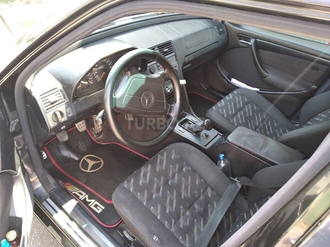 Mercedes C 180 1998, 420,000 km - 1.8 л - Quba