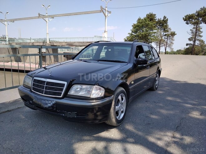 Mercedes C 180 1998, 420,000 km - 1.8 л - Quba