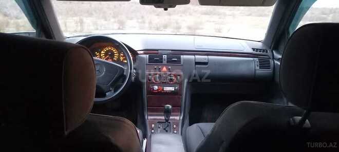 Mercedes E 230 1997, 300,000 km - 2.3 l - İmişli