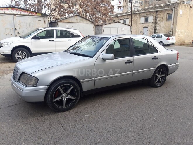 Mercedes C 180 1993, 196,300 km - 1.8 л - Bakı