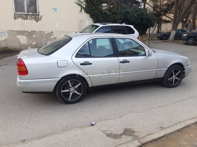 Mercedes C 180 1993, 196,300 km - 1.8 л - Bakı