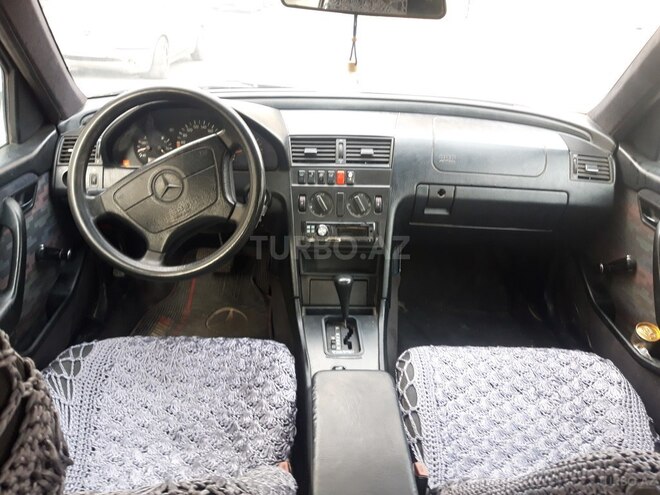 Mercedes C 180 1993, 196,300 km - 1.8 л - Bakı