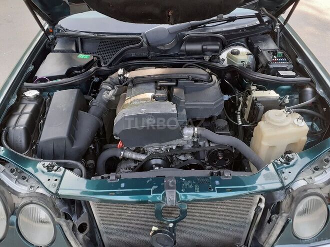 Mercedes E 230 1996, 395,000 km - 2.3 l - Sumqayıt