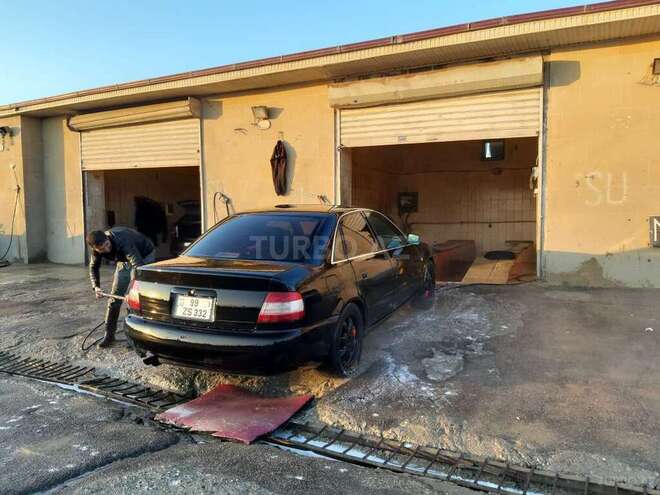 Audi A4 1998, 360,000 km - 2.8 l - Bakı