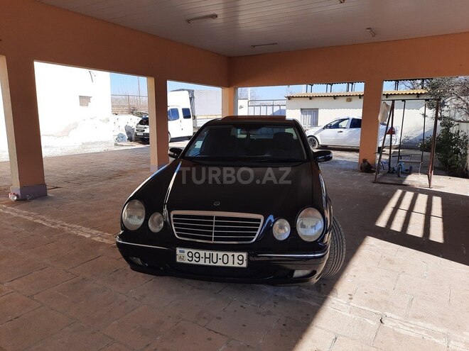 Mercedes E 320 2001, 380,475 km - 3.2 l - Füzuli