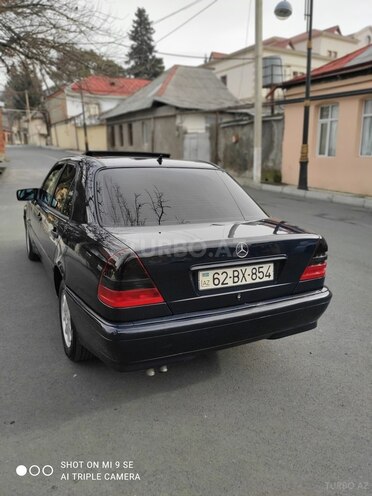 Mercedes C 220 1998, 283,500 km - 2.2 л - Zaqatala