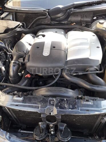 Mercedes E 220 2001, 285,000 km - 2.2 l - Bakı