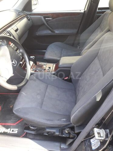 Mercedes E 220 2001, 285,000 km - 2.2 l - Bakı