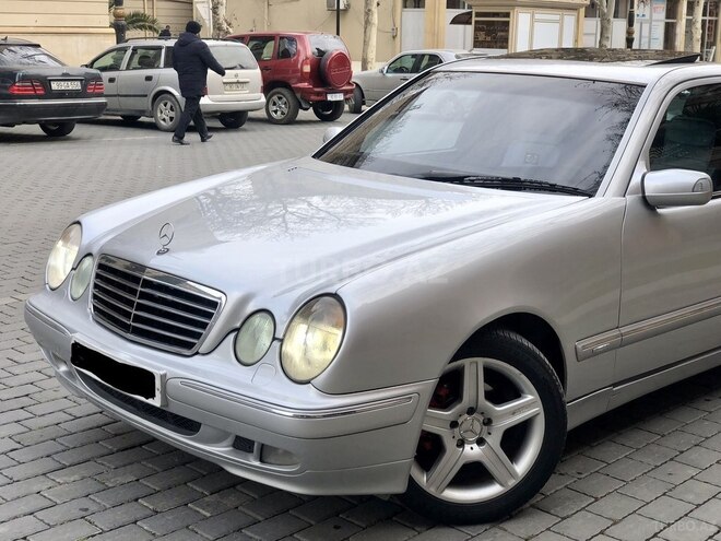 Mercedes E 240 2001, 214,492 km - 2.4 l - Gəncə