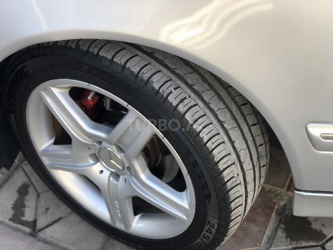 Mercedes E 240 2001, 214,492 km - 2.4 l - Gəncə