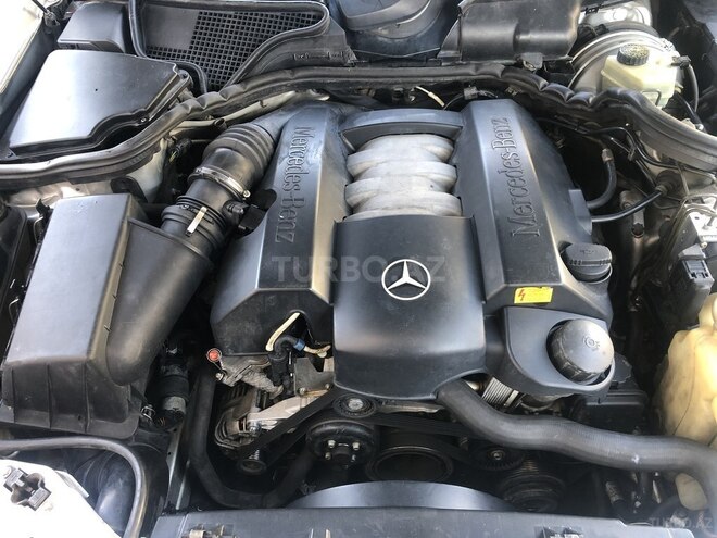 Mercedes E 240 2001, 214,492 km - 2.4 l - Gəncə