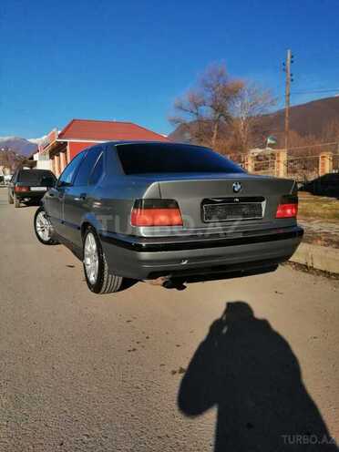 BMW 320 1993, 356,400 km - 2.0 l - Şəki