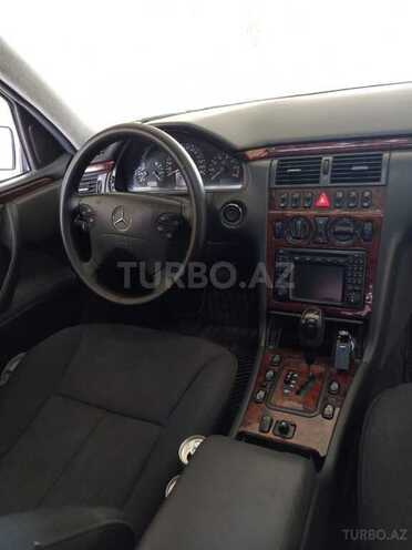 Mercedes E 240 2000, 274,444 km - 2.4 l - Neftçala